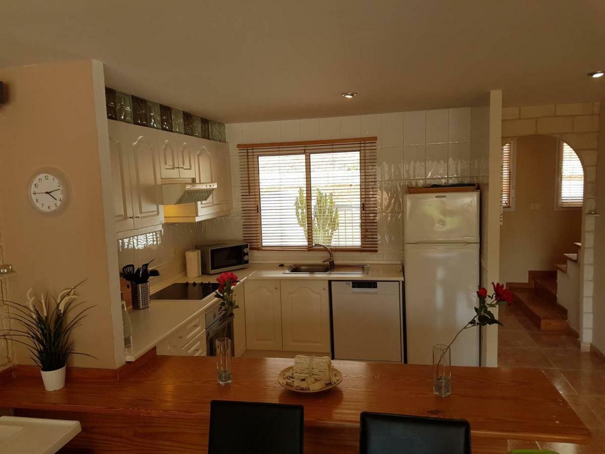 Villa Roque del Conde 3 with fantastic sea view, terrace, pool, Wifi, SAT-TV, garage Costa Adeje  Exterior foto