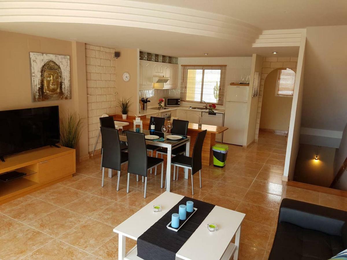 Villa Roque del Conde 3 with fantastic sea view, terrace, pool, Wifi, SAT-TV, garage Costa Adeje  Exterior foto