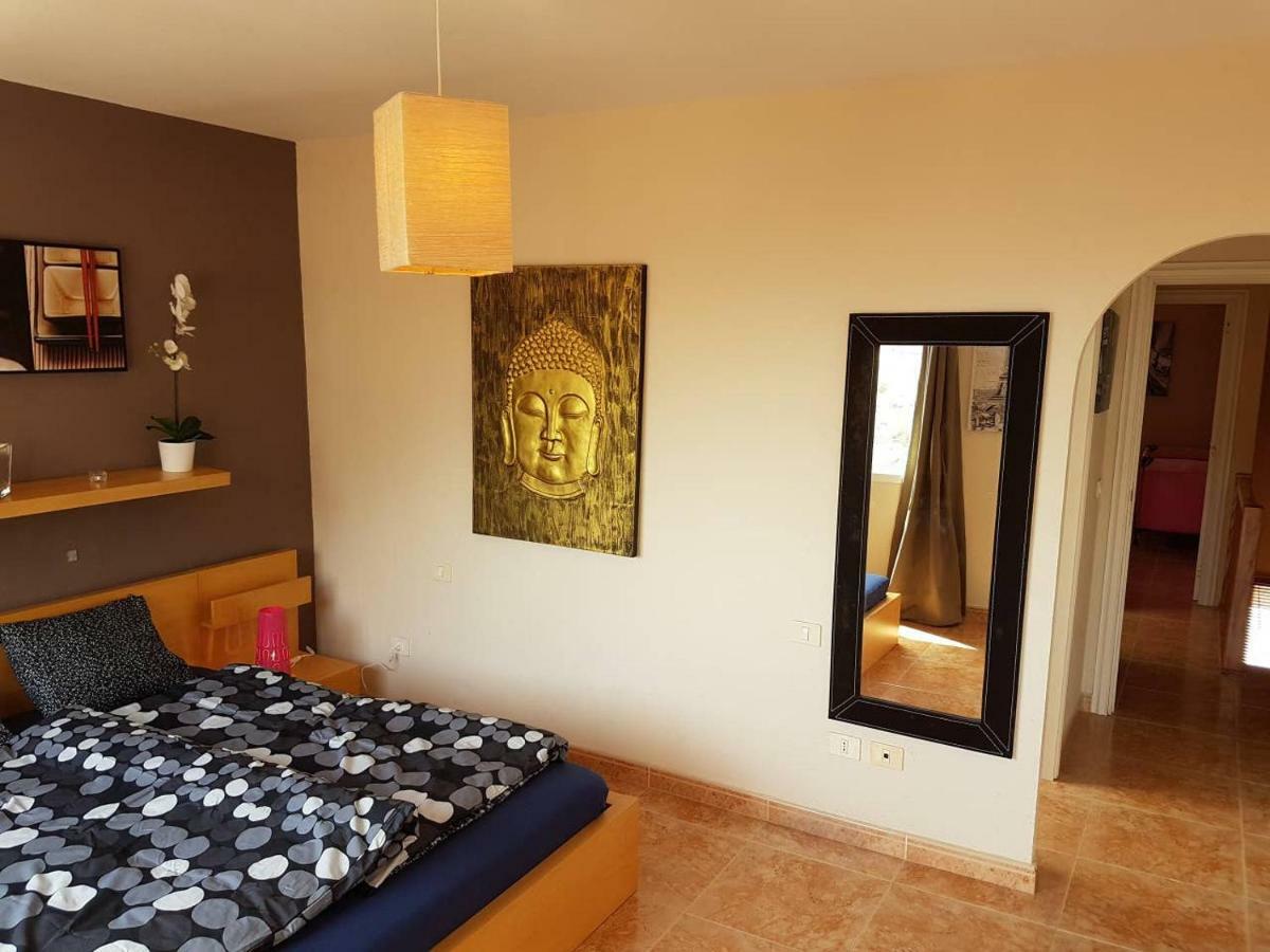 Villa Roque del Conde 3 with fantastic sea view, terrace, pool, Wifi, SAT-TV, garage Costa Adeje  Exterior foto