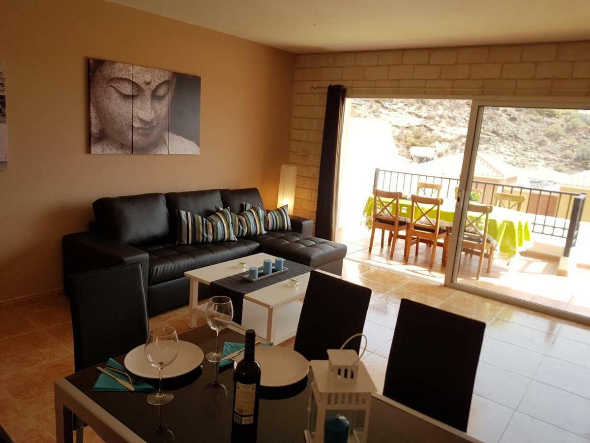 Villa Roque del Conde 3 with fantastic sea view, terrace, pool, Wifi, SAT-TV, garage Costa Adeje  Exterior foto